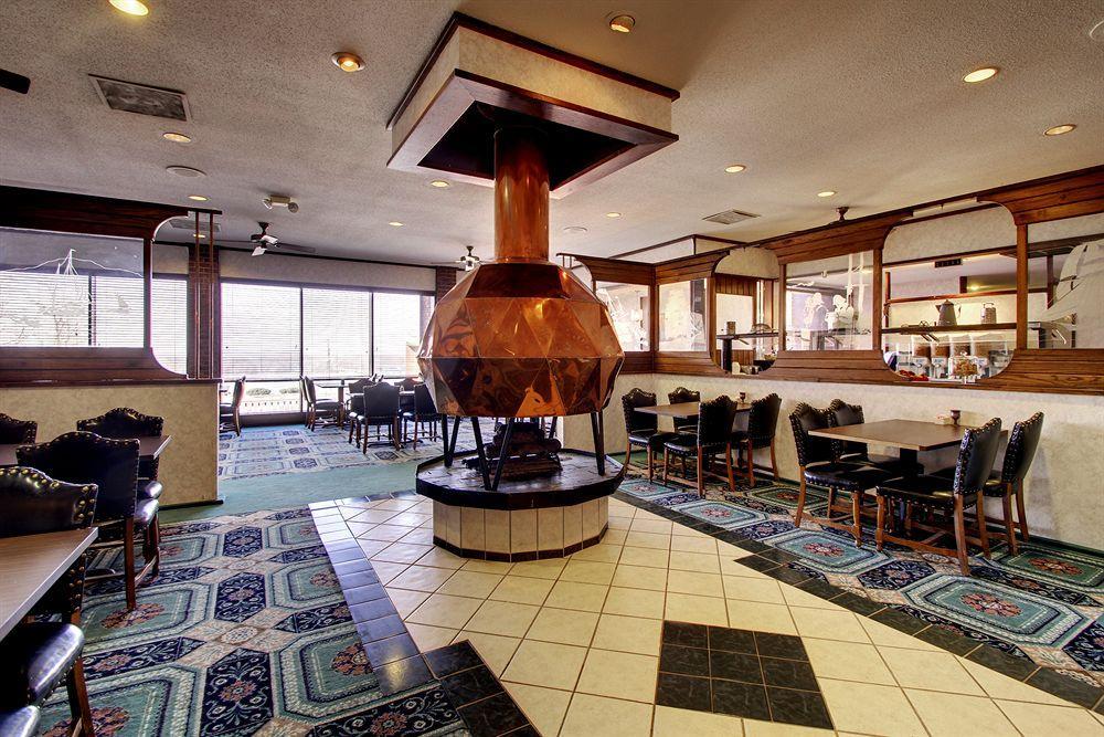 Eagle'S Nest Hotel & Conference Center 昆西 外观 照片