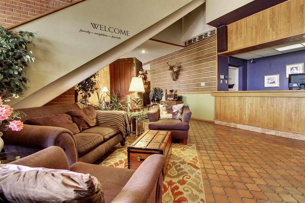 Eagle'S Nest Hotel & Conference Center 昆西 外观 照片