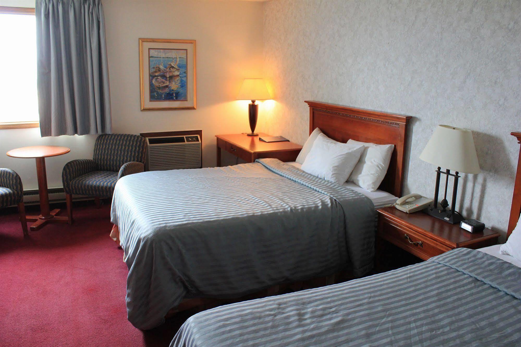 Eagle'S Nest Hotel & Conference Center 昆西 外观 照片